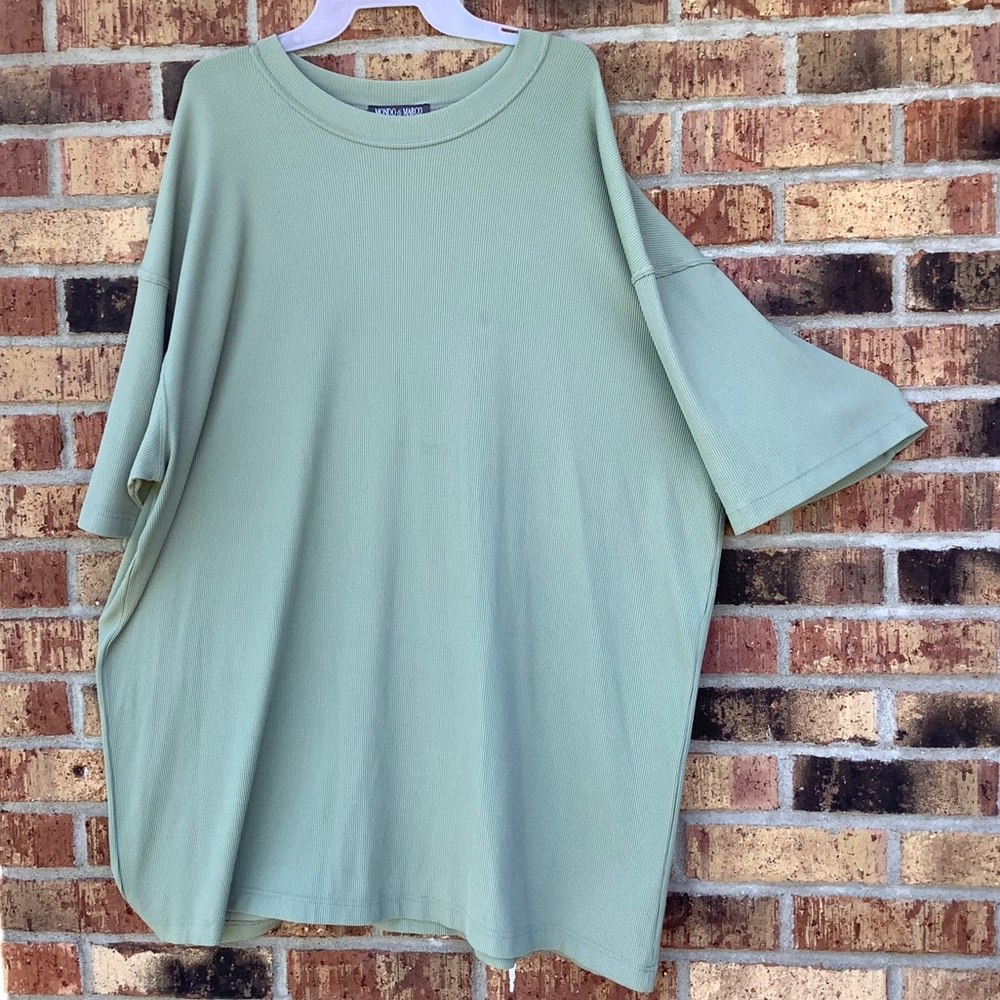 MONDO di MARCO  2X Tall short sleeve green shirt
